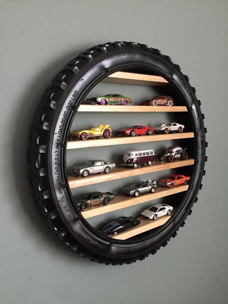 Tyre Garage Hotwheels display wooden shelves no light diecast cars